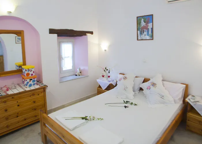 Something Else Agia Anna (Naxos)