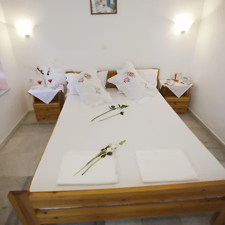 Apart Otel Something Else 2*